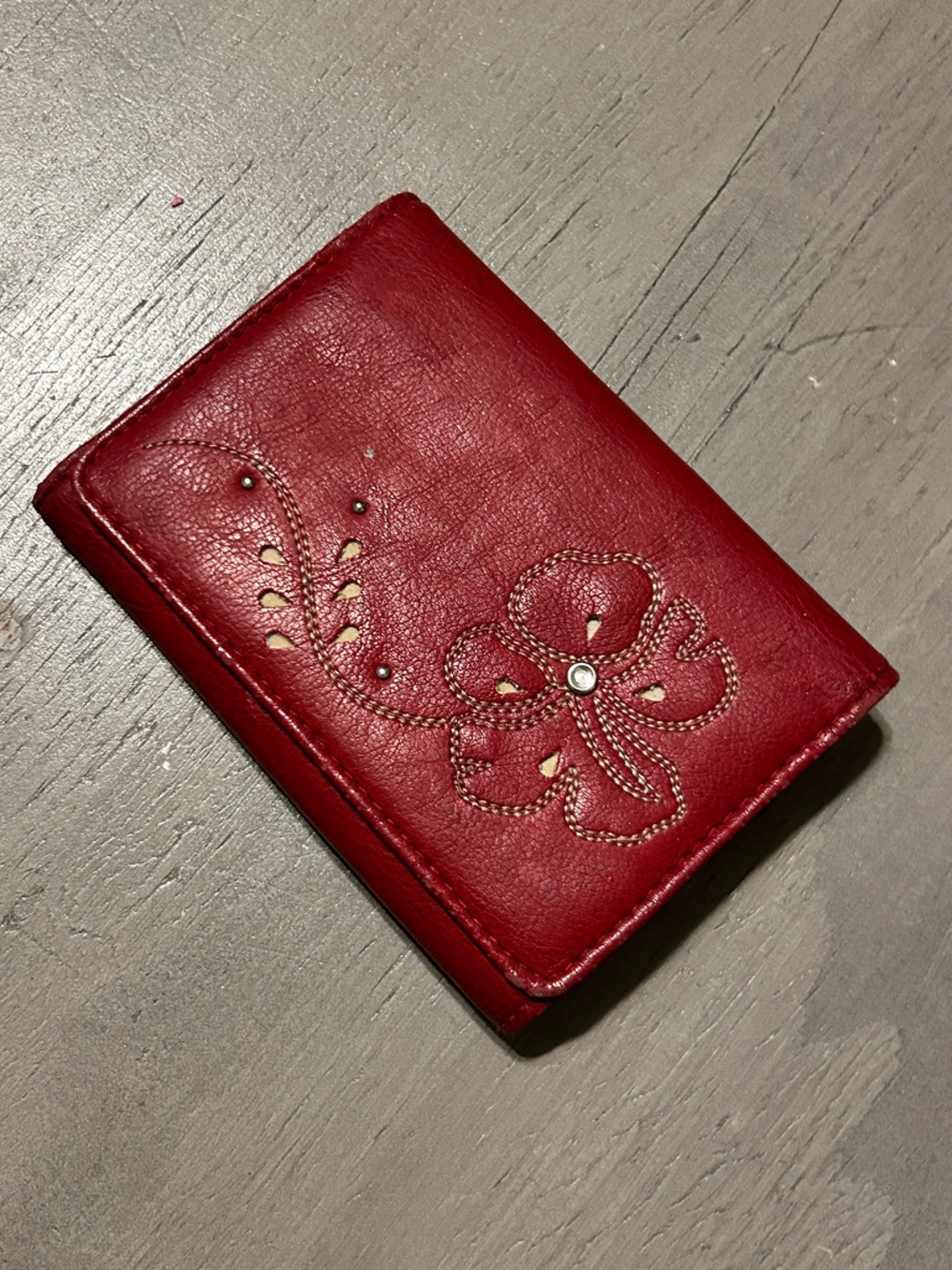 Red Floral Embossed Leather Wallet - Women's Compact Card Case